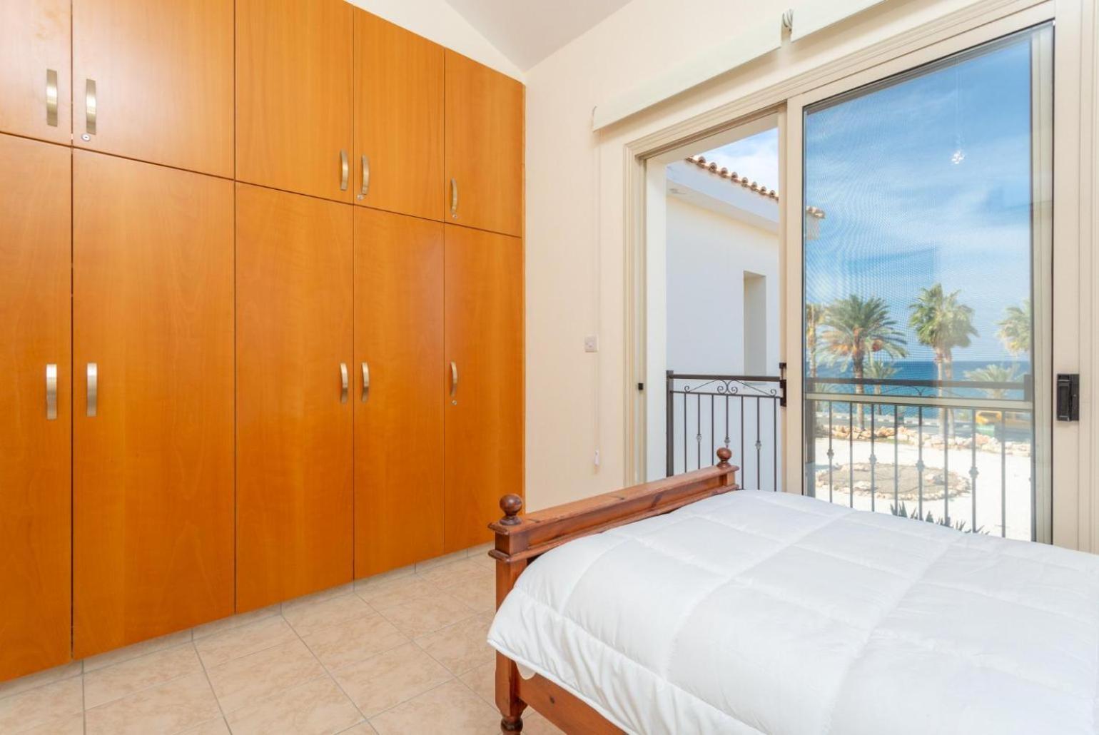 Villa Seashore One Пафос Экстерьер фото