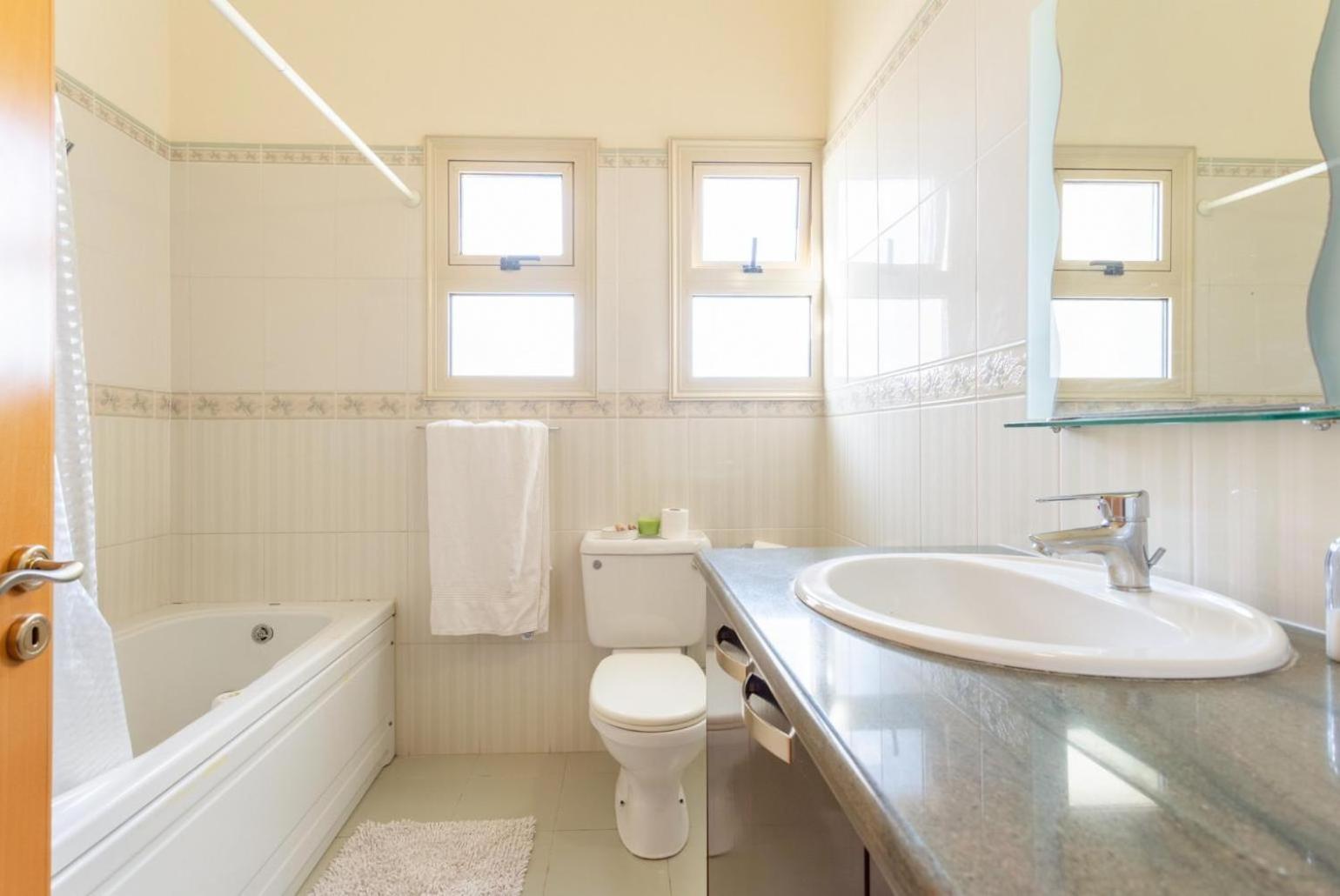 Villa Seashore One Пафос Экстерьер фото
