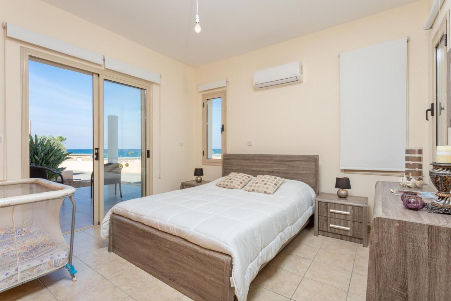 Villa Seashore One Пафос Экстерьер фото