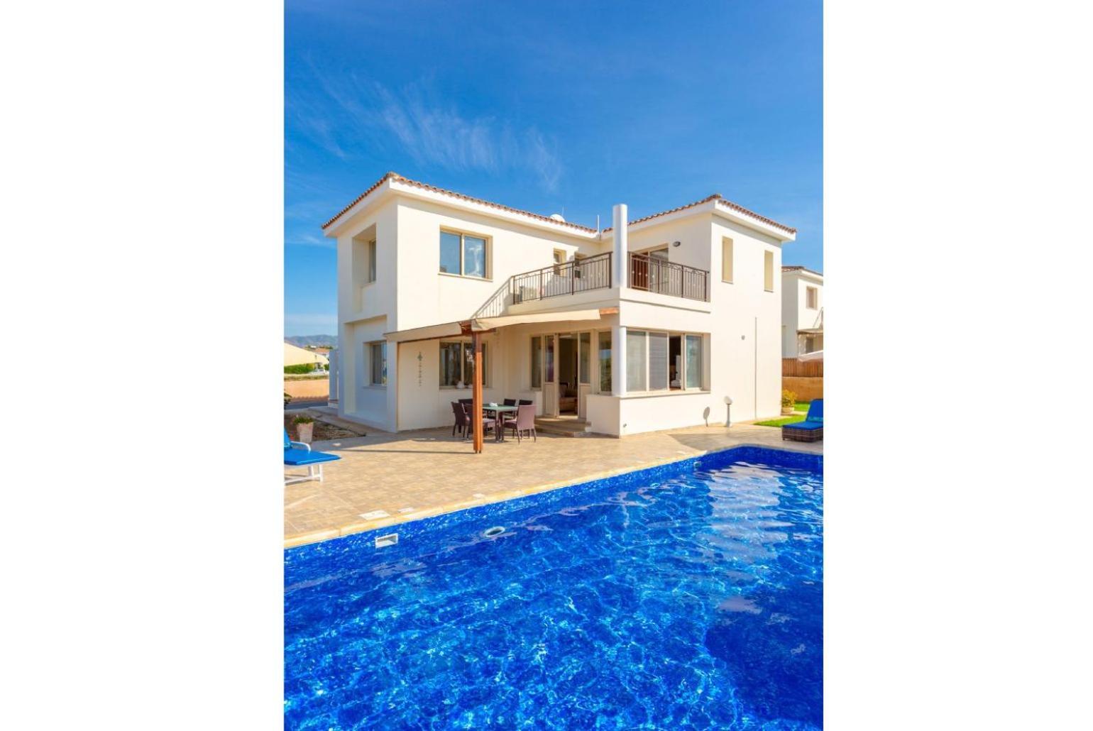 Villa Seashore One Пафос Экстерьер фото